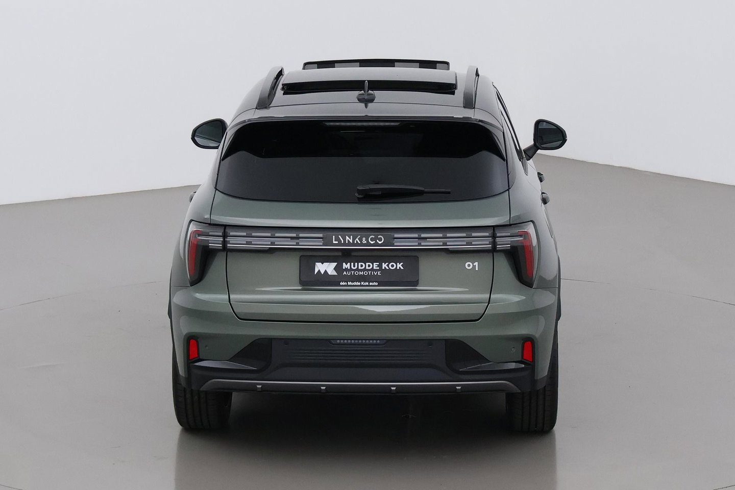 Lynk & Co 01 1.5 More | ACC | Panoramadak | 360° Camera | Stoel+Stuurverwarming | BLIS | 20 Inch