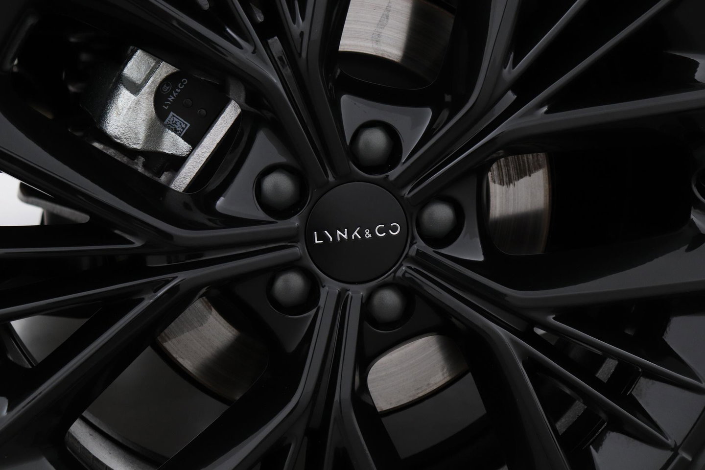 Lynk & Co 01 1.5 More | ACC | Panoramadak | 360° Camera | Stoel+Stuurverwarming | BLIS | 20 Inch