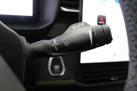 Lynk & Co 01 1.5 More | ACC | Panoramadak | 360° Camera | Stoel+Stuurverwarming | BLIS | 20 Inch