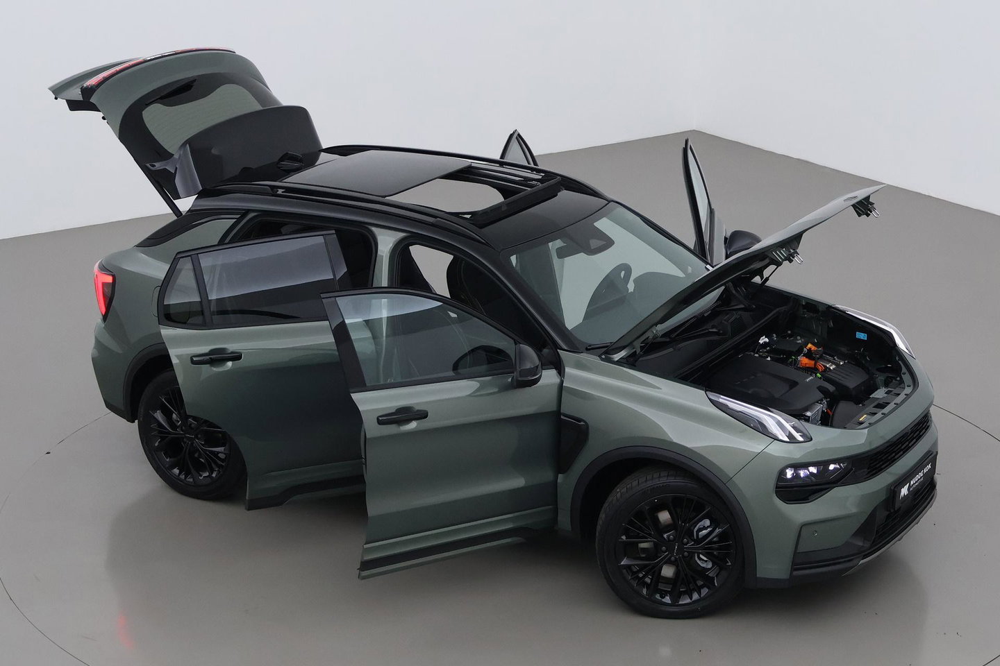 Lynk & Co 01 1.5 More | ACC | Panoramadak | 360° Camera | Stoel+Stuurverwarming | BLIS | 20 Inch