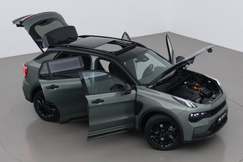 Lynk & Co 01 1.5 More | ACC | Panoramadak | 360° Camera | Stoel+Stuurverwarming | BLIS | 20 Inch
