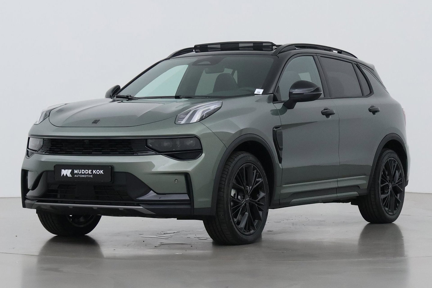 Lynk & Co 01 1.5 More | ACC | Panoramadak | 360° Camera | Stoel+Stuurverwarming | BLIS | 20 Inch