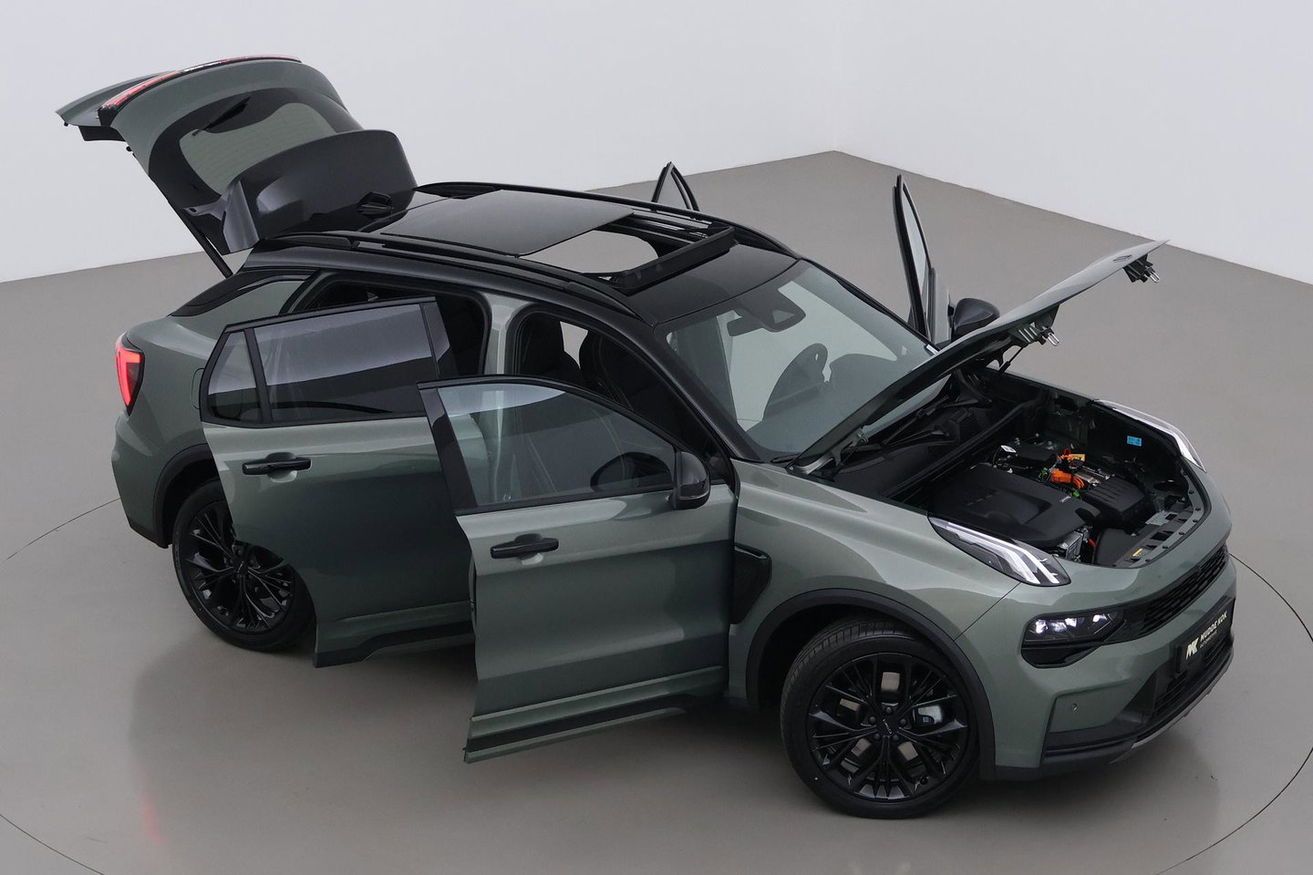 Lynk & Co 01 1.5 More | ACC | Panoramadak | 360° Camera | Stoel+Stuurverwarming | BLIS | 20 Inch