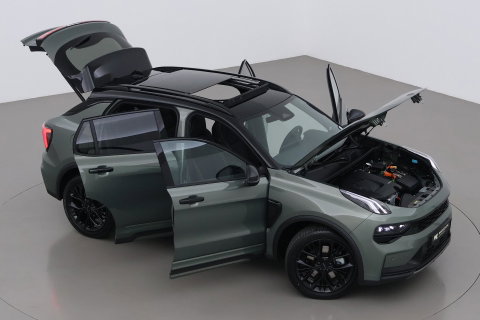 Lynk & Co 01 1.5 More | ACC | Panoramadak | 360° Camera | Stoel+Stuurverwarming | BLIS | 20 Inch