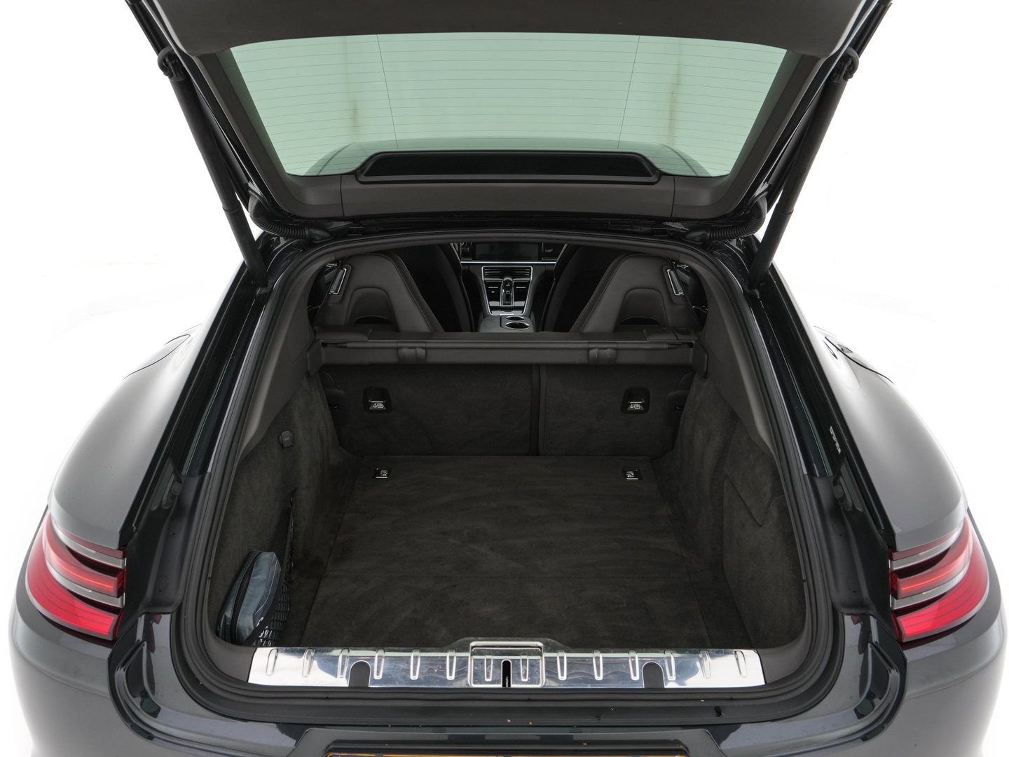 Porsche Panamera 2.9 4 E-Hybrid (Plug-in) {SoH-99%) Aut. *SPORT-CHRONO | LEATHER | BOSE-AUDIO |  FULL-LED | SOFTCLOSE | ADAPTIVE-CRUISE | BLINDSPOT | MEMORY-PACK | HEATED-SPORTSEATS | CARBON | CAMERA | DIGI-COCKPIT | PRIVACY-GLASS | 20''ALU*