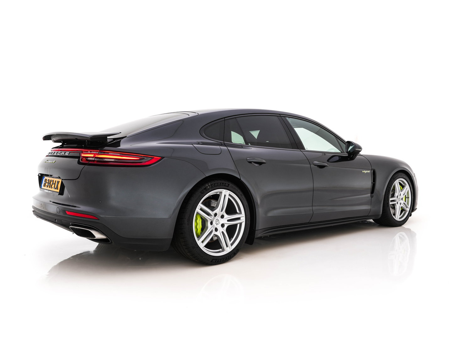 Porsche Panamera 2.9 4 E-Hybrid (Plug-in) {SoH-99%) Aut. *SPORT-CHRONO | LEATHER | BOSE-AUDIO |  FULL-LED | SOFTCLOSE | ADAPTIVE-CRUISE | BLINDSPOT | MEMORY-PACK | HEATED-SPORTSEATS | CARBON | CAMERA | DIGI-COCKPIT | PRIVACY-GLASS | 20''ALU*