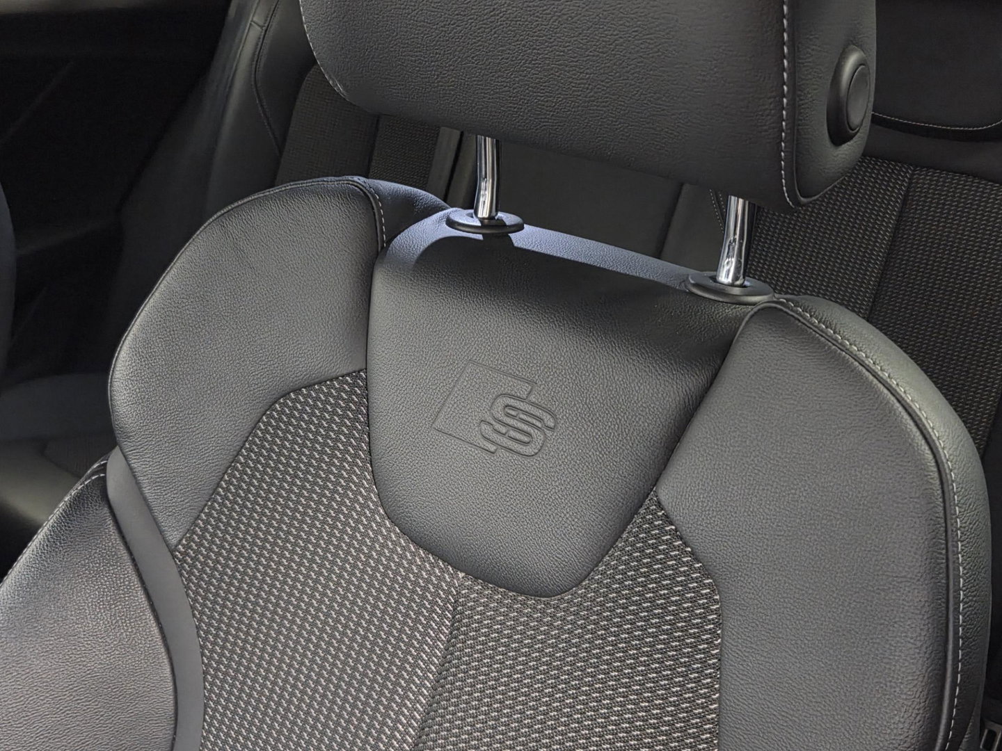 Audi Q2 35 TFSI S Edition S Line Virtueel cockpit 18"LM Navigatie