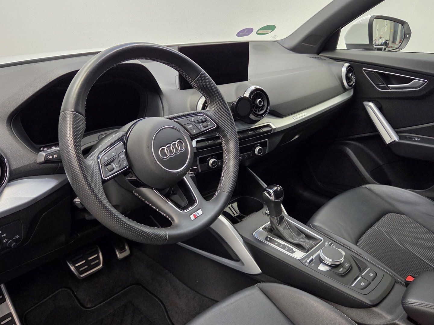 Audi Q2 35 TFSI S Edition S Line Virtueel cockpit 18"LM Navigatie