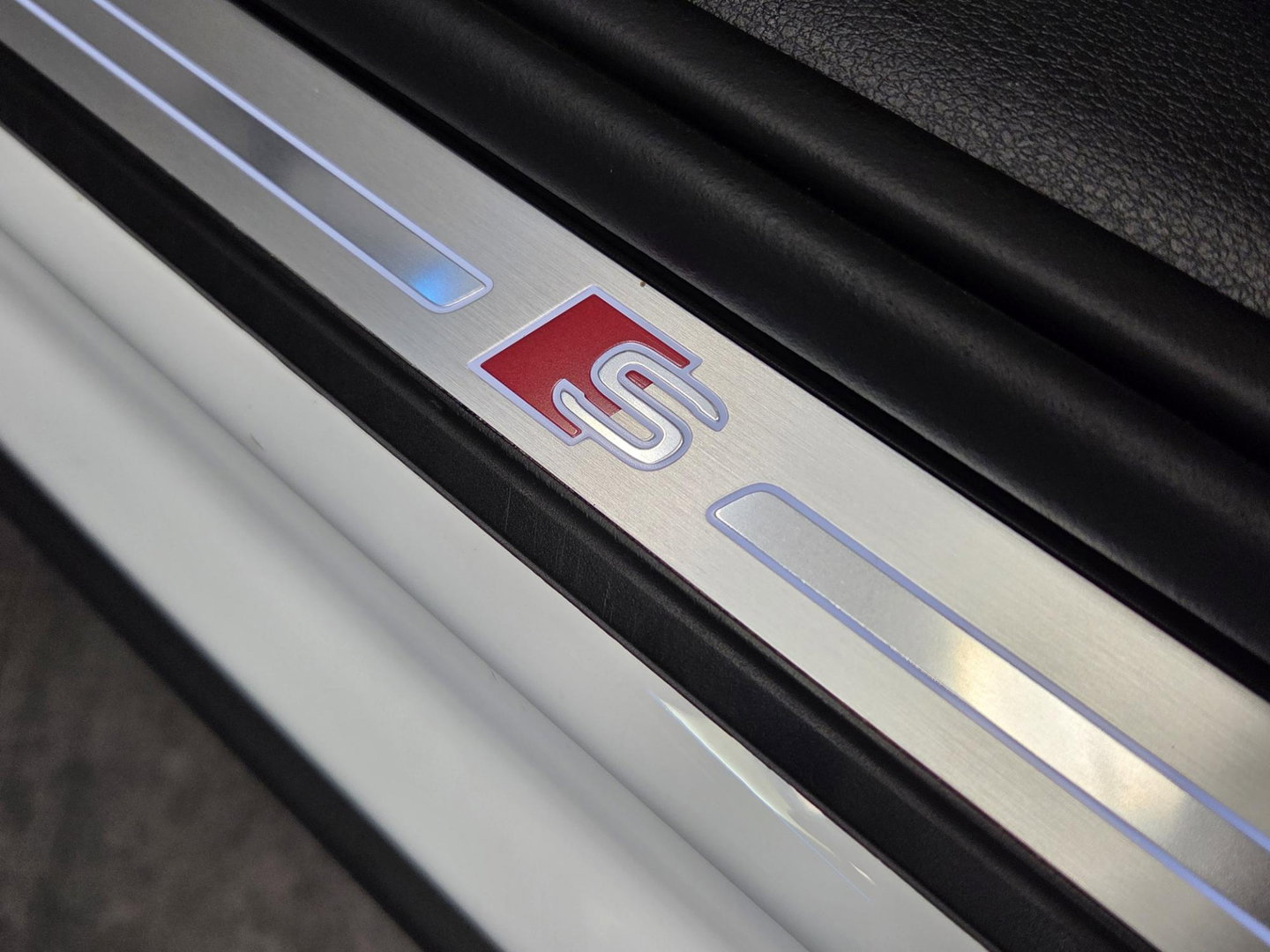 Audi Q2 35 TFSI S Edition S Line Virtueel cockpit 18"LM Navigatie