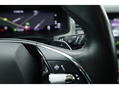 Škoda Kodiaq 1.5 TSI Business Edition 7p. | Rijklaar! | Adapt. Cruise | Camera | Keyless | Stoel- Stuurverw. | Apple CarPlay | Navi |