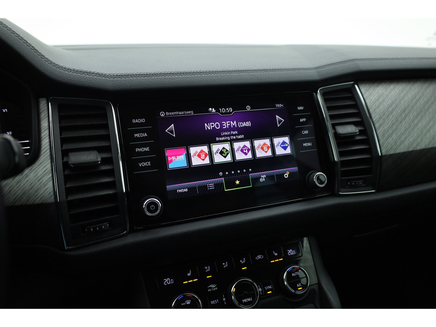 Škoda Kodiaq 1.5 TSI Business Edition 7p. | Rijklaar! | Adapt. Cruise | Camera | Keyless | Stoel- Stuurverw. | Apple CarPlay | Navi |