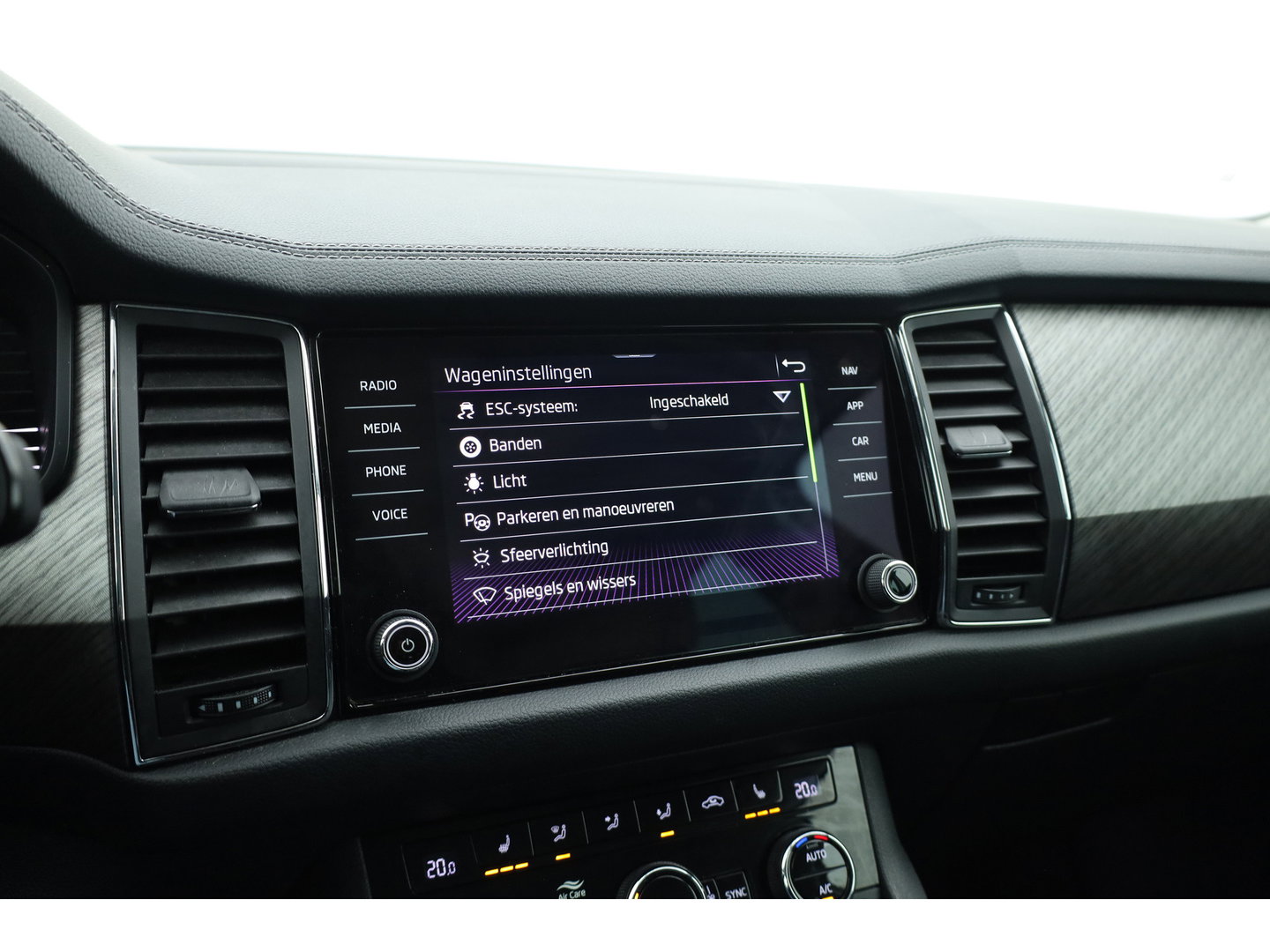Škoda Kodiaq 1.5 TSI Business Edition 7p. | Rijklaar! | Adapt. Cruise | Camera | Keyless | Stoel- Stuurverw. | Apple CarPlay | Navi |