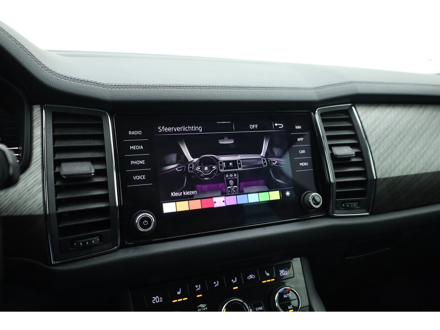Škoda Kodiaq 1.5 TSI Business Edition 7p. | Rijklaar! | Adapt. Cruise | Camera | Keyless | Stoel- Stuurverw. | Apple CarPlay | Navi |