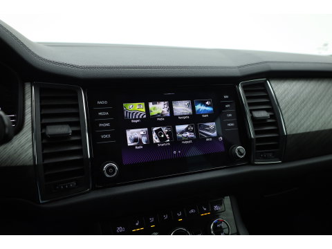 Škoda Kodiaq 1.5 TSI Business Edition 7p. | Rijklaar! | Adapt. Cruise | Camera | Keyless | Stoel- Stuurverw. | Apple CarPlay | Navi |