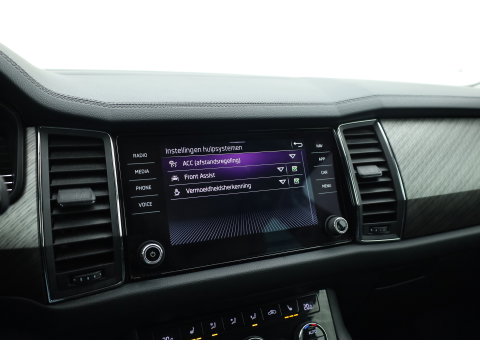 Škoda Kodiaq 1.5 TSI Business Edition 7p. | Rijklaar! | Adapt. Cruise | Camera | Keyless | Stoel- Stuurverw. | Apple CarPlay | Navi |