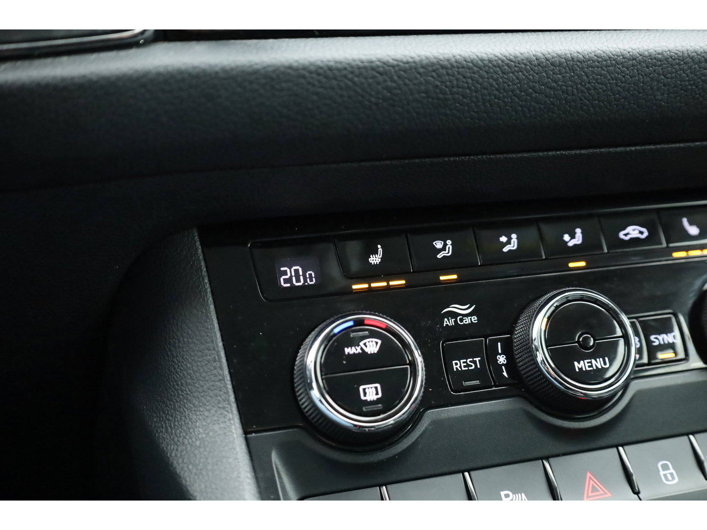 Škoda Kodiaq 1.5 TSI Business Edition 7p. | Rijklaar! | Adapt. Cruise | Camera | Keyless | Stoel- Stuurverw. | Apple CarPlay | Navi |