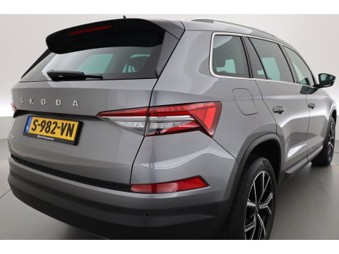 Škoda Kodiaq 1.5 TSI Business Edition 7p. | Rijklaar! | Adapt. Cruise | Camera | Keyless | Stoel- Stuurverw. | Apple CarPlay | Navi |