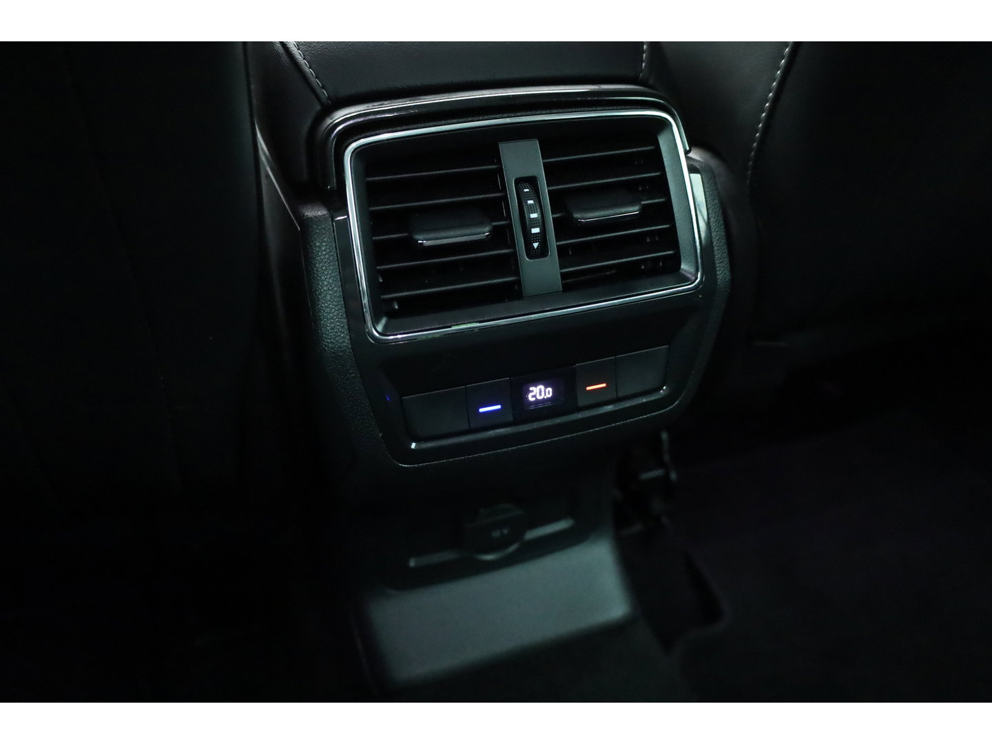 Škoda Kodiaq 1.5 TSI Business Edition 7p. | Rijklaar! | Adapt. Cruise | Camera | Keyless | Stoel- Stuurverw. | Apple CarPlay | Navi |