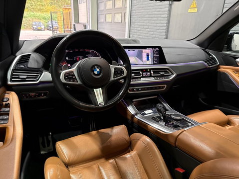 BMW X5 xDrive40i High Executive | 7-persoons | Luchtvering | Trekhaak | Panoramadak