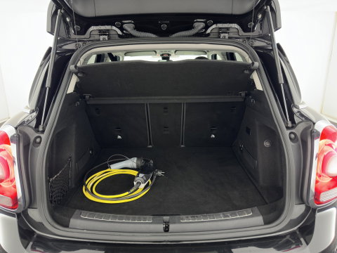 MINI Countryman 1.5 Cooper S E ALL4 (Plug-in) Aut. *LEATHER-FABRIC | FULL-LED | SPORT-SEATS | AMBIENT-LIGHT | KEYLESS | PRIVACY-GLASS | NAVI-FULLMAP | ECC | PDC | CRUISE | 18''ALU*