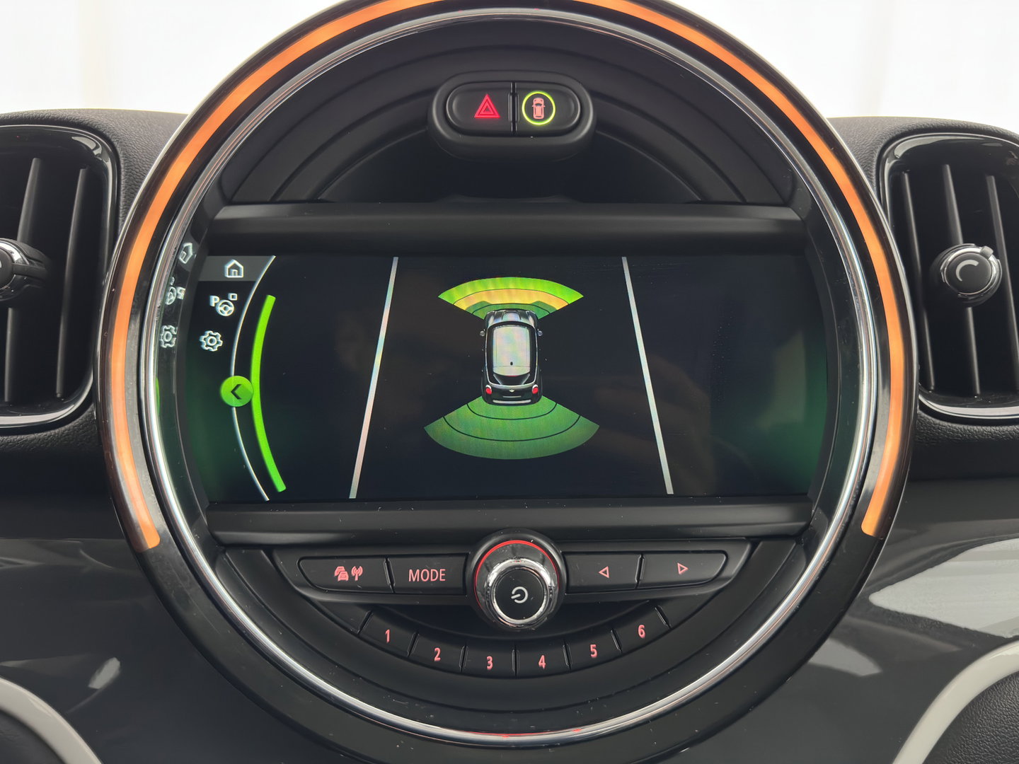 MINI Countryman 1.5 Cooper S E ALL4 (Plug-in) Aut. *LEATHER-FABRIC | FULL-LED | SPORT-SEATS | AMBIENT-LIGHT | KEYLESS | PRIVACY-GLASS | NAVI-FULLMAP | ECC | PDC | CRUISE | 18''ALU*