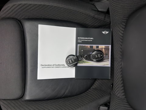 MINI Countryman 1.5 Cooper S E ALL4 (Plug-in) Aut. *LEATHER-FABRIC | FULL-LED | SPORT-SEATS | AMBIENT-LIGHT | KEYLESS | PRIVACY-GLASS | NAVI-FULLMAP | ECC | PDC | CRUISE | 18''ALU*