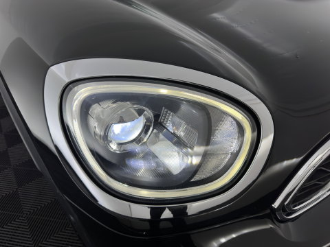 MINI Countryman 1.5 Cooper S E ALL4 (Plug-in) Aut. *LEATHER-FABRIC | FULL-LED | SPORT-SEATS | AMBIENT-LIGHT | KEYLESS | PRIVACY-GLASS | NAVI-FULLMAP | ECC | PDC | CRUISE | 18''ALU*