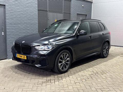 BMW X5 xDrive45e High Executive | SATIN | Panoramadak | Luchtvering | Trekhaak | Camera | Head-Up