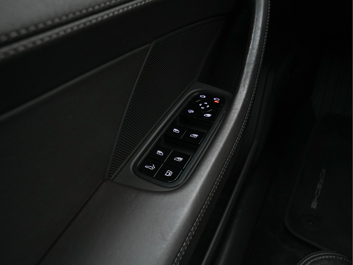 Porsche Panamera 2.9 4 E-Hybrid (Plug-in) {SoH-99%) Aut. *SPORT-CHRONO | LEATHER | BOSE-AUDIO |  FULL-LED | SOFTCLOSE | ADAPTIVE-CRUISE | BLINDSPOT | MEMORY-PACK | HEATED-SPORTSEATS | CARBON | CAMERA | DIGI-COCKPIT | PRIVACY-GLASS | 20''ALU*