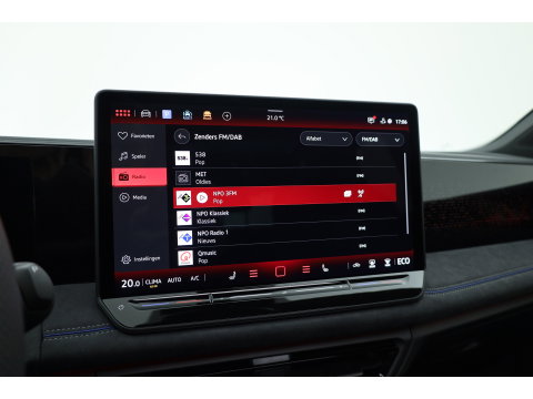 Volkswagen Tiguan 1.5 eHybrid R-Line Edition | Rijklaar! | Pano | Trekhaak | HUD | Adapt. Cruise | Keyless | IQ Light | 360cam | Dodehoek |