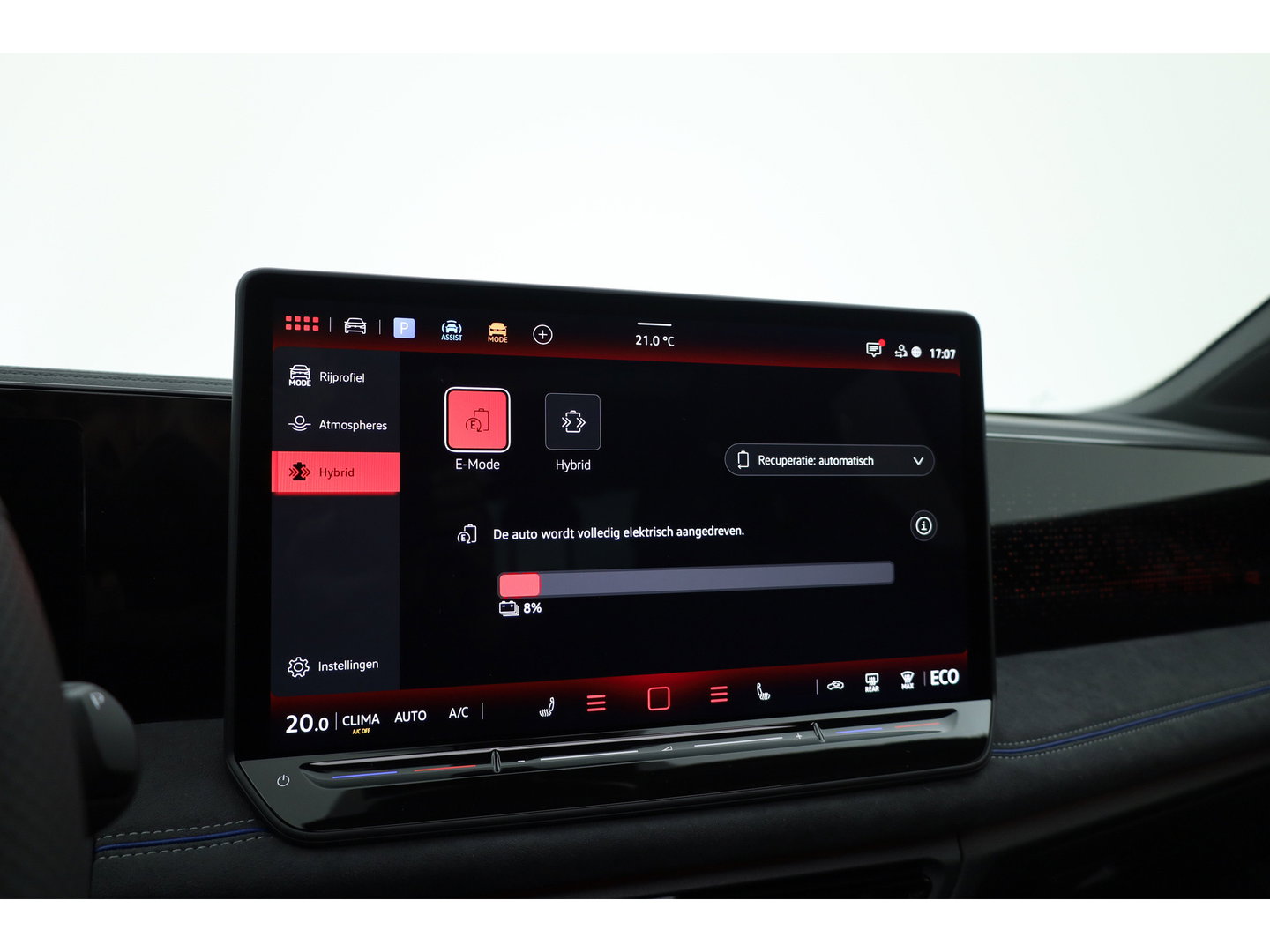 Volkswagen Tiguan 1.5 eHybrid R-Line Edition | Rijklaar! | Pano | Trekhaak | HUD | Adapt. Cruise | Keyless | IQ Light | 360cam | Dodehoek |