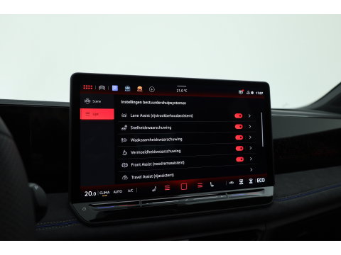 Volkswagen Tiguan 1.5 eHybrid R-Line Edition | Rijklaar! | Pano | Trekhaak | HUD | Adapt. Cruise | Keyless | IQ Light | 360cam | Dodehoek |