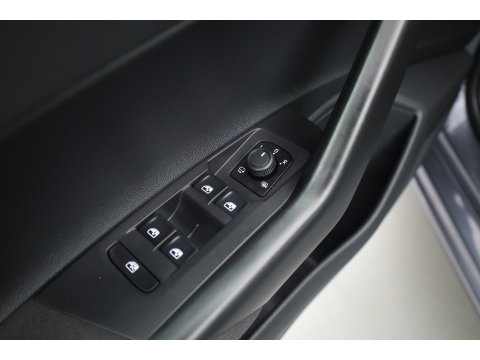 Volkswagen Polo 1.0 TSI Life Business | Rijklaar! | Dig. Cockpit | Adapt. Cruise | Apple CarPlay | Navi | Stoelverw. | Lane Assist