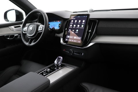 Volvo XC90 T8 Ultra Black Edition | HEICO 22 inch | Luchtvering | Bowers & Wilkins | Stoelventilatie | Trekhaak