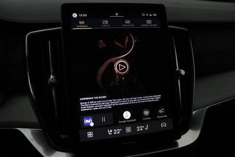 Volvo XC90 T8 Ultra Black Edition | HEICO 22 inch | Luchtvering | Bowers & Wilkins | Stoelventilatie | Trekhaak