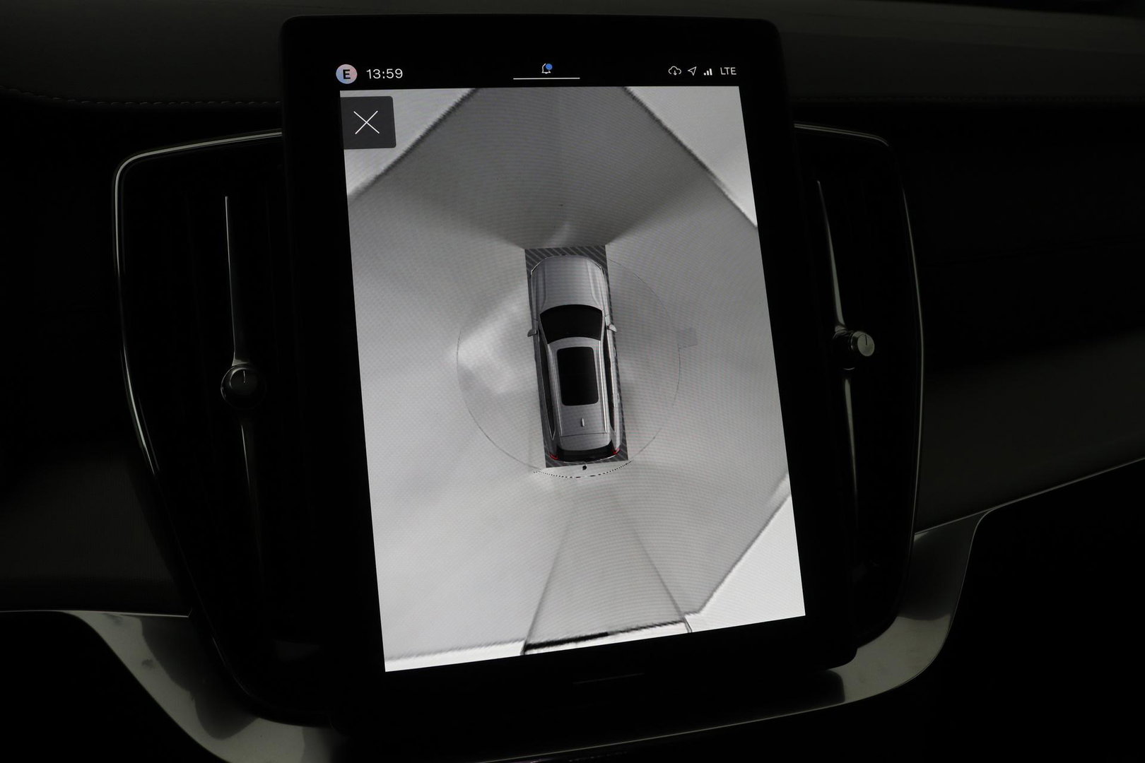Volvo XC90 T8 Ultra Black Edition | HEICO 22 inch | Luchtvering | Bowers & Wilkins | Stoelventilatie | Trekhaak