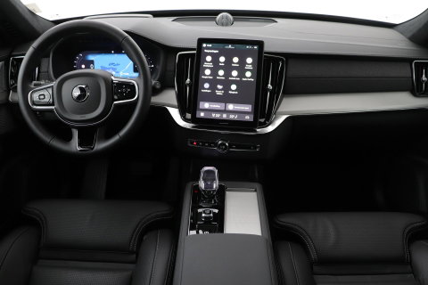 Volvo XC90 T8 Ultra Black Edition | HEICO 22 inch | Luchtvering | Bowers & Wilkins | Stoelventilatie | Trekhaak