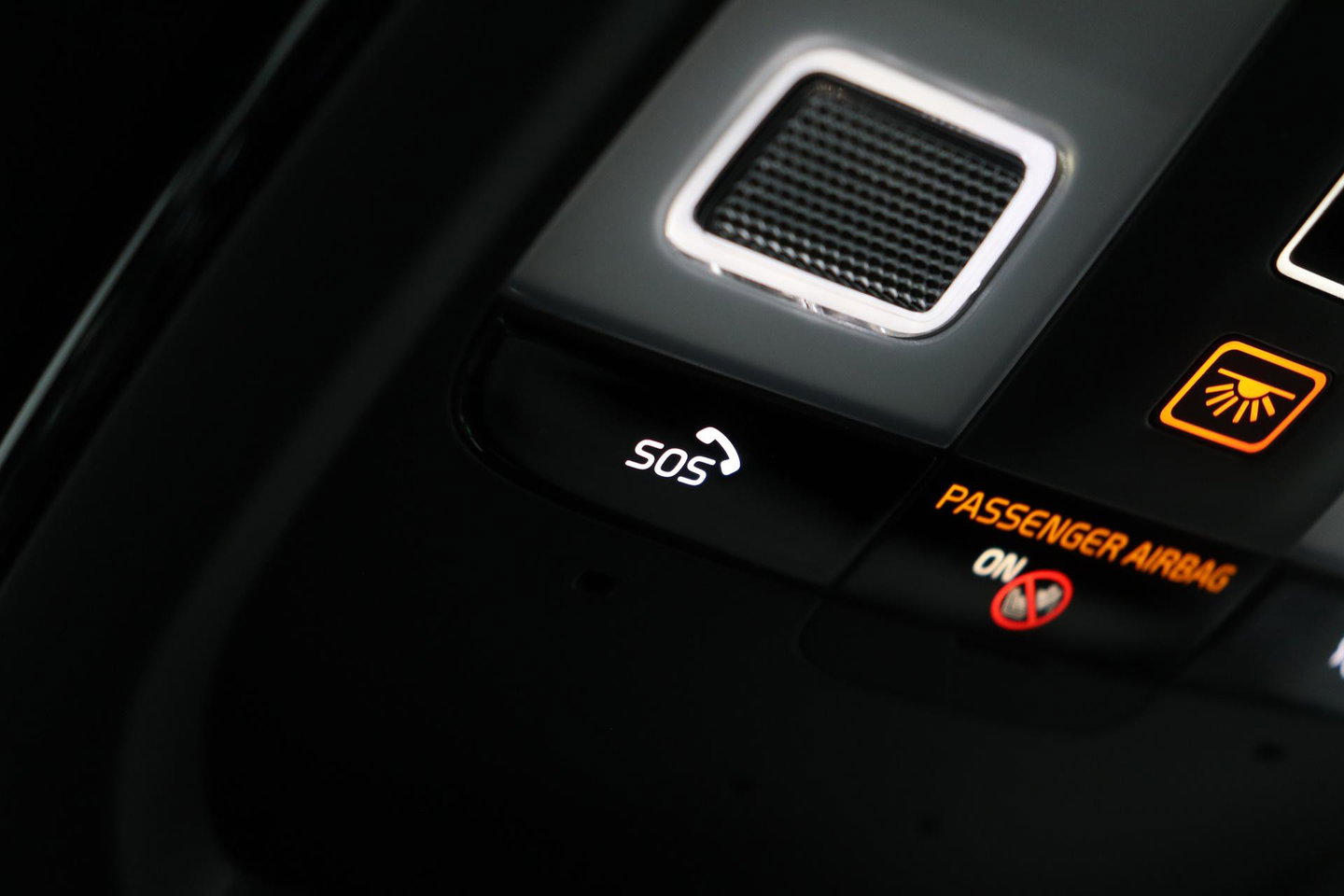 Volvo XC90 T8 Ultra Black Edition | HEICO 22 inch | Luchtvering | Bowers & Wilkins | Stoelventilatie | Trekhaak