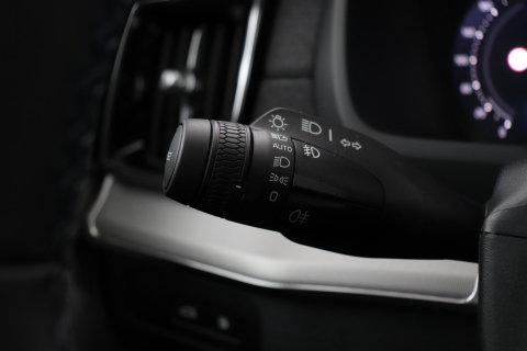 Volvo XC90 T8 Ultra Black Edition | HEICO 22 inch | Luchtvering | Bowers & Wilkins | Stoelventilatie | Trekhaak