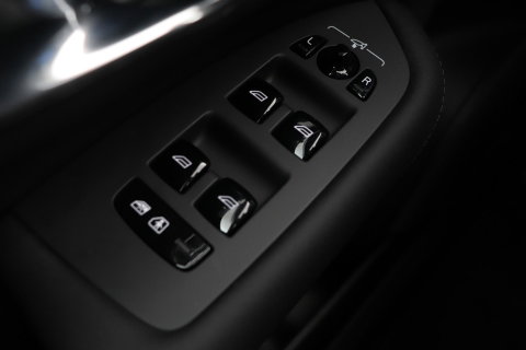 Volvo XC90 T8 Ultra Black Edition | HEICO 22 inch | Luchtvering | Bowers & Wilkins | Stoelventilatie | Trekhaak