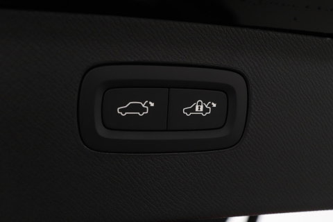 Volvo XC90 T8 Ultra Black Edition | HEICO 22 inch | Luchtvering | Bowers & Wilkins | Stoelventilatie | Trekhaak