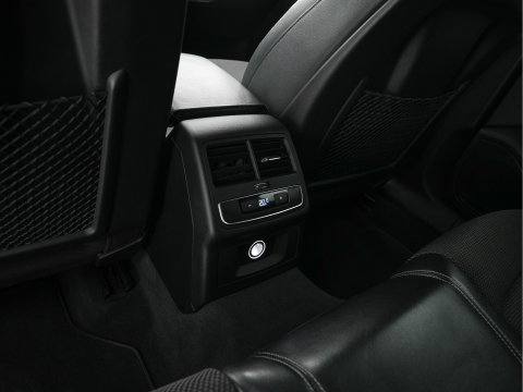 Audi A4 Avant 1.4 TFSI Sport S line edition Aut. *LEATHER-FABRIC | FULL-LED | SPORT-SEATS | NAVI-FULLMAP | SHIFT-PADDLES | PRIVACY-GLASS | ECC | PDC | CRUISE | 18''ALU*