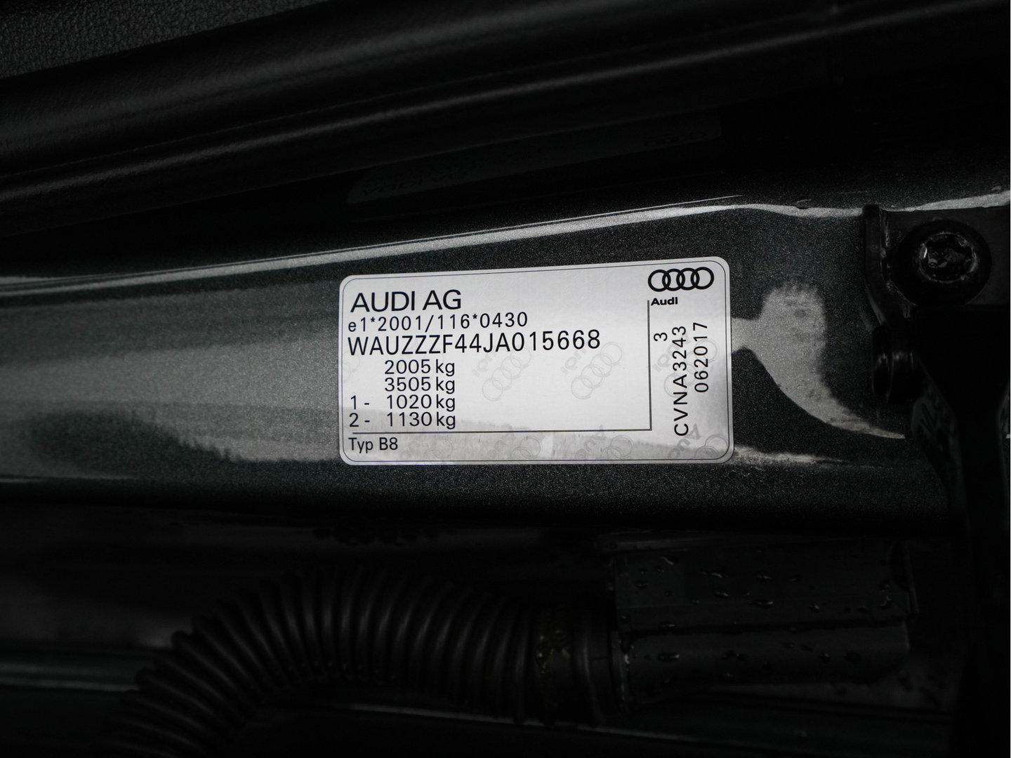Audi A4 Avant 1.4 TFSI Sport S line edition Aut. *LEATHER-FABRIC | FULL-LED | SPORT-SEATS | NAVI-FULLMAP | SHIFT-PADDLES | PRIVACY-GLASS | ECC | PDC | CRUISE | 18''ALU*