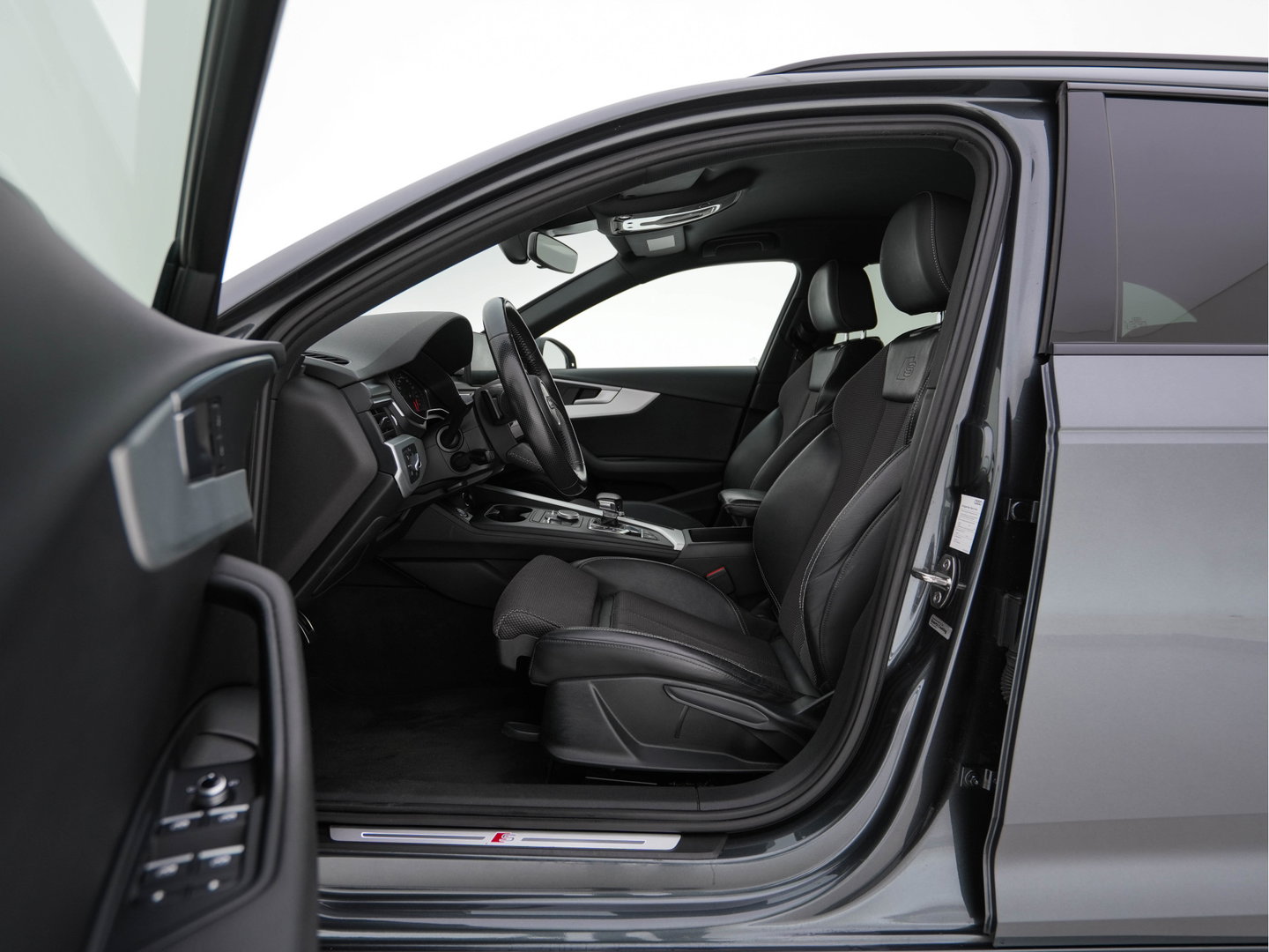 Audi A4 Avant 1.4 TFSI Sport S line edition Aut. *LEATHER-FABRIC | FULL-LED | SPORT-SEATS | NAVI-FULLMAP | SHIFT-PADDLES | PRIVACY-GLASS | ECC | PDC | CRUISE | 18''ALU*