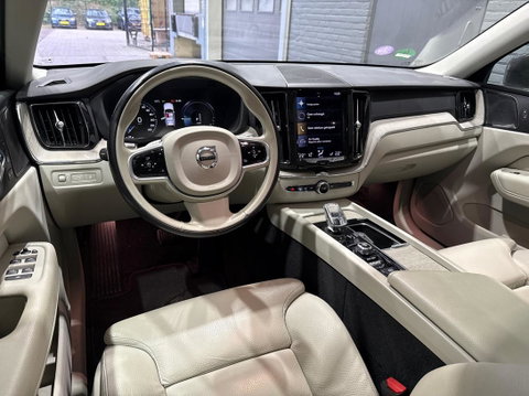 Volvo XC60 T6 Inscription | Luchtvering | Panoramadak | Harman/Kardon | Head-Up