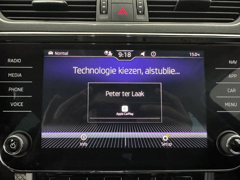 Škoda Superb Combi 1.4 TSI iV Business Edition Plus (Plug-in) (INCL.BTW) Aut. *FULL-LED | DIGI-COCKPIT | ADAPTIVE-CRUISE | BLIND-SPOT | MEMORY-PACK | CARPLAY | CAMERA | HEATED-COMFORTSEATS | NAVI-FULLMAP | AMBIENT-LIGHT | PRIVACY-GLASS | SHIFT-PADDLES |