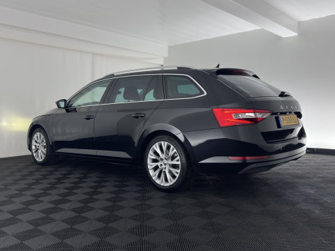 Škoda Superb Combi 1.4 TSI iV Business Edition Plus (Plug-in) (INCL.BTW) Aut. *FULL-LED | DIGI-COCKPIT | ADAPTIVE-CRUISE | BLIND-SPOT | MEMORY-PACK | CARPLAY | CAMERA | HEATED-COMFORTSEATS | NAVI-FULLMAP | AMBIENT-LIGHT | PRIVACY-GLASS | SHIFT-PADDLES |