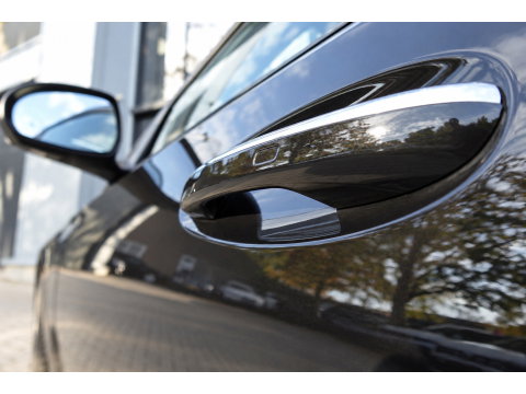 Mercedes-Benz C-Klasse 200 AMG Line PANO KEYLESS CAM VOL