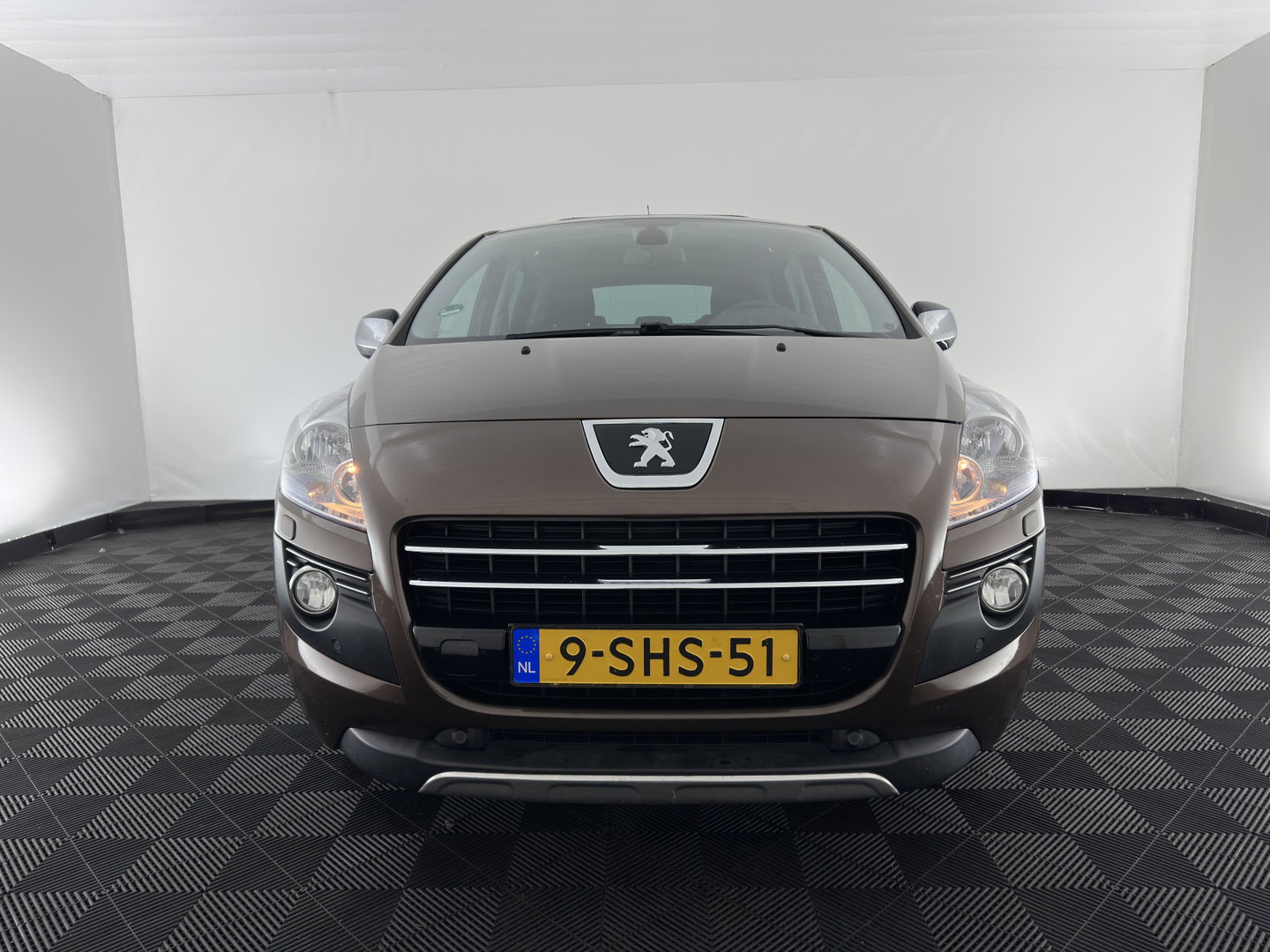 Peugeot 3008 2.0 HDiF HYbrid4 Blue Lease Aut. *PANO | HEAD-UP | NAVI-FULLMAP | COMFORTSEATS | SHIFTPADDLES | PRIVACY-GLASS | ECC | PDC | CRUISE | TOWBAR | 16''ALU*