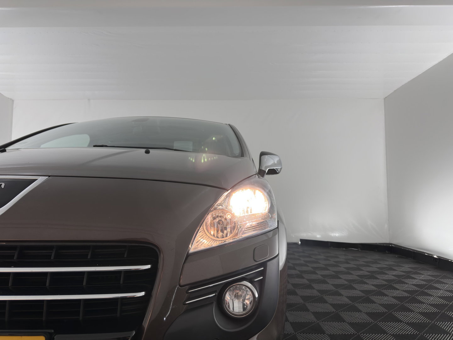 Peugeot 3008 2.0 HDiF HYbrid4 Blue Lease Aut. *PANO | HEAD-UP | NAVI-FULLMAP | COMFORTSEATS | SHIFTPADDLES | PRIVACY-GLASS | ECC | PDC | CRUISE | TOWBAR | 16''ALU*